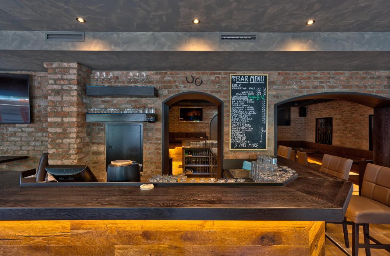 Der Siegeler B&B - This Lifestylehotel Rocks Mayrhofen Dış mekan fotoğraf