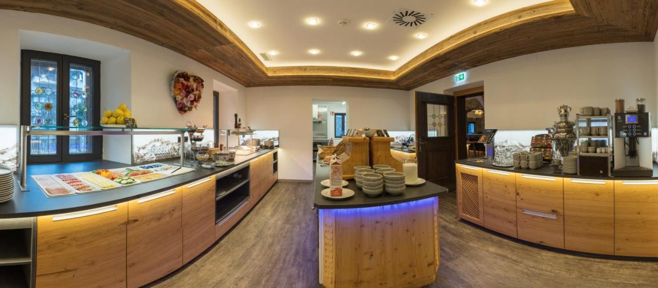 Der Siegeler B&B - This Lifestylehotel Rocks Mayrhofen Dış mekan fotoğraf