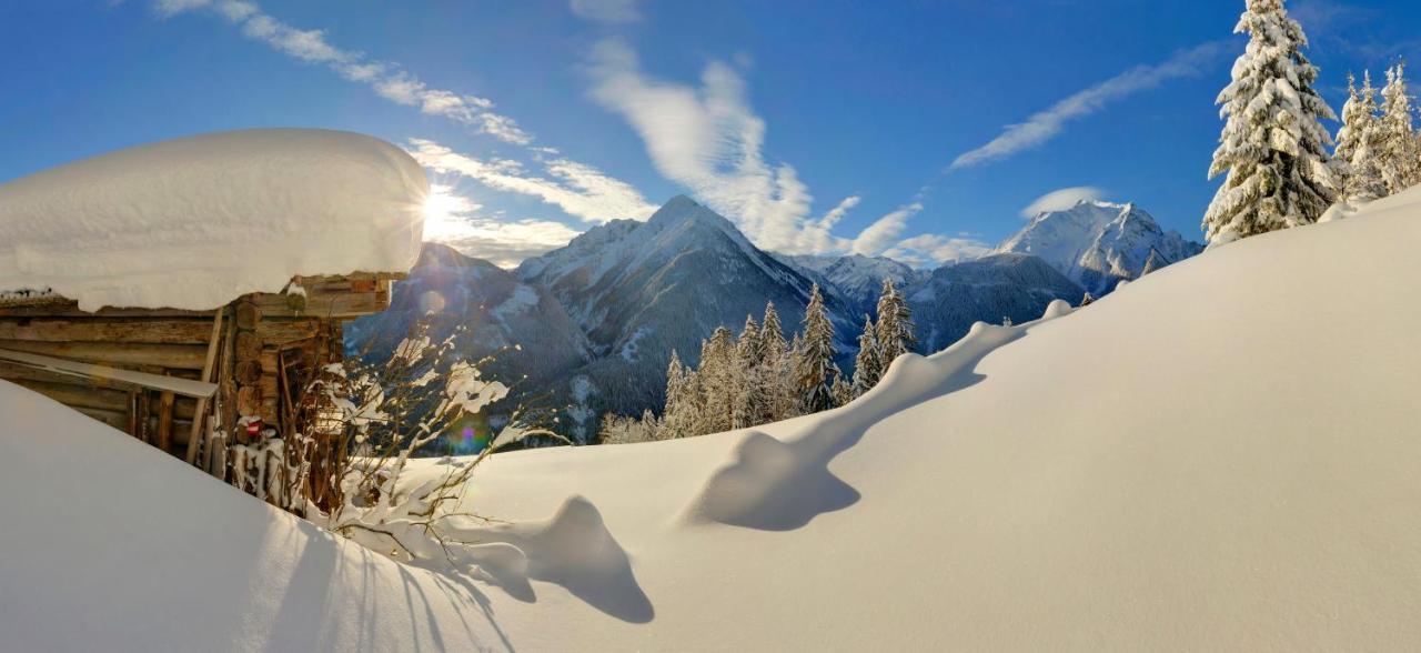 Der Siegeler B&B - This Lifestylehotel Rocks Mayrhofen Dış mekan fotoğraf
